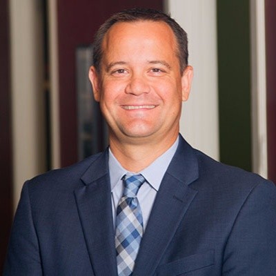 Kelly Anderson- Headshot